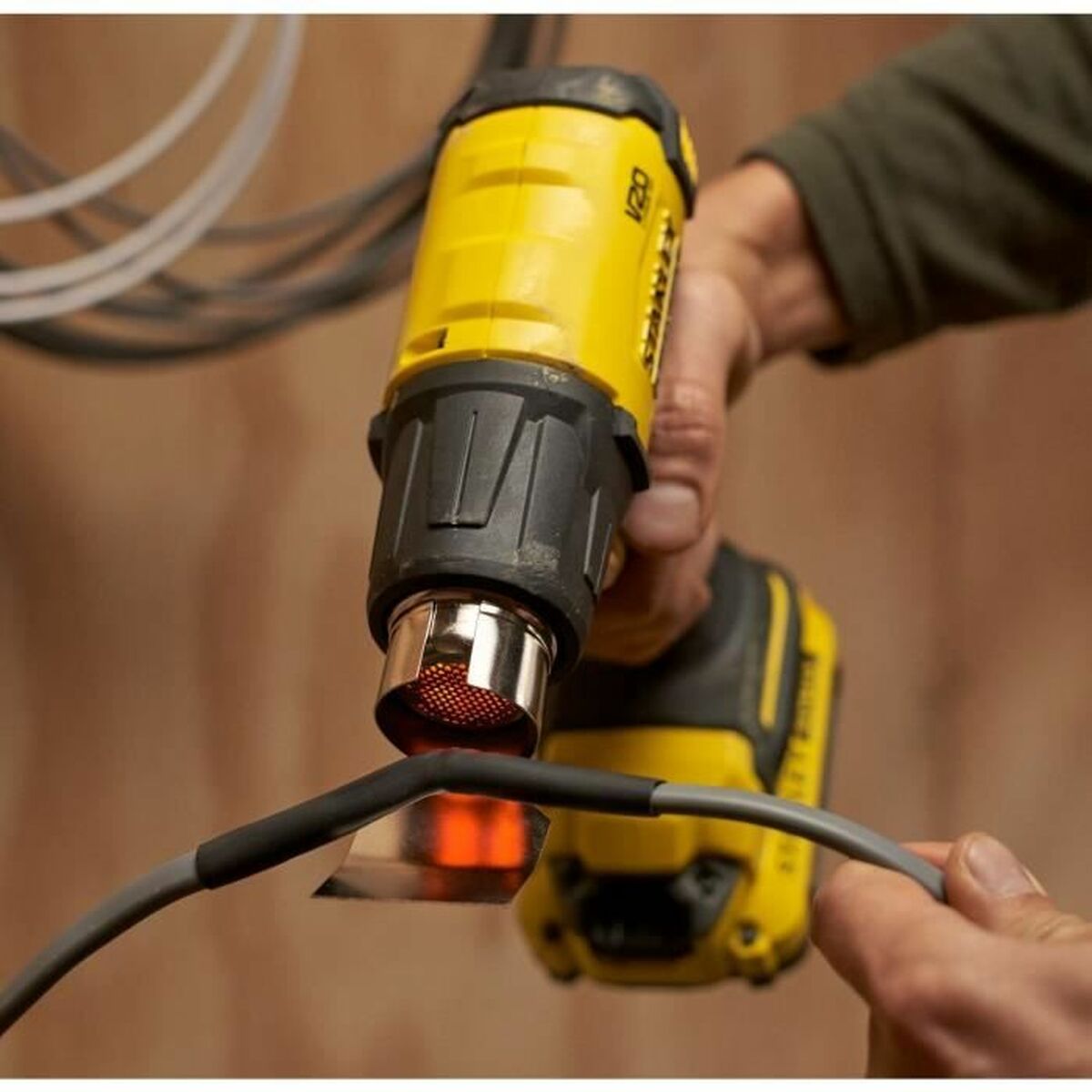 V5HFD5ED70B727B1D6C9E73EF0856CCA705R6938728P6