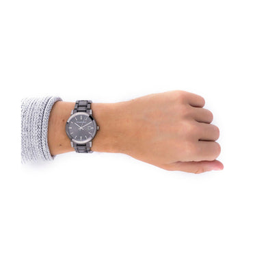 V12HBA39D3AEA8D4017D9E3FEFBFD9F2FD12R7151134P2