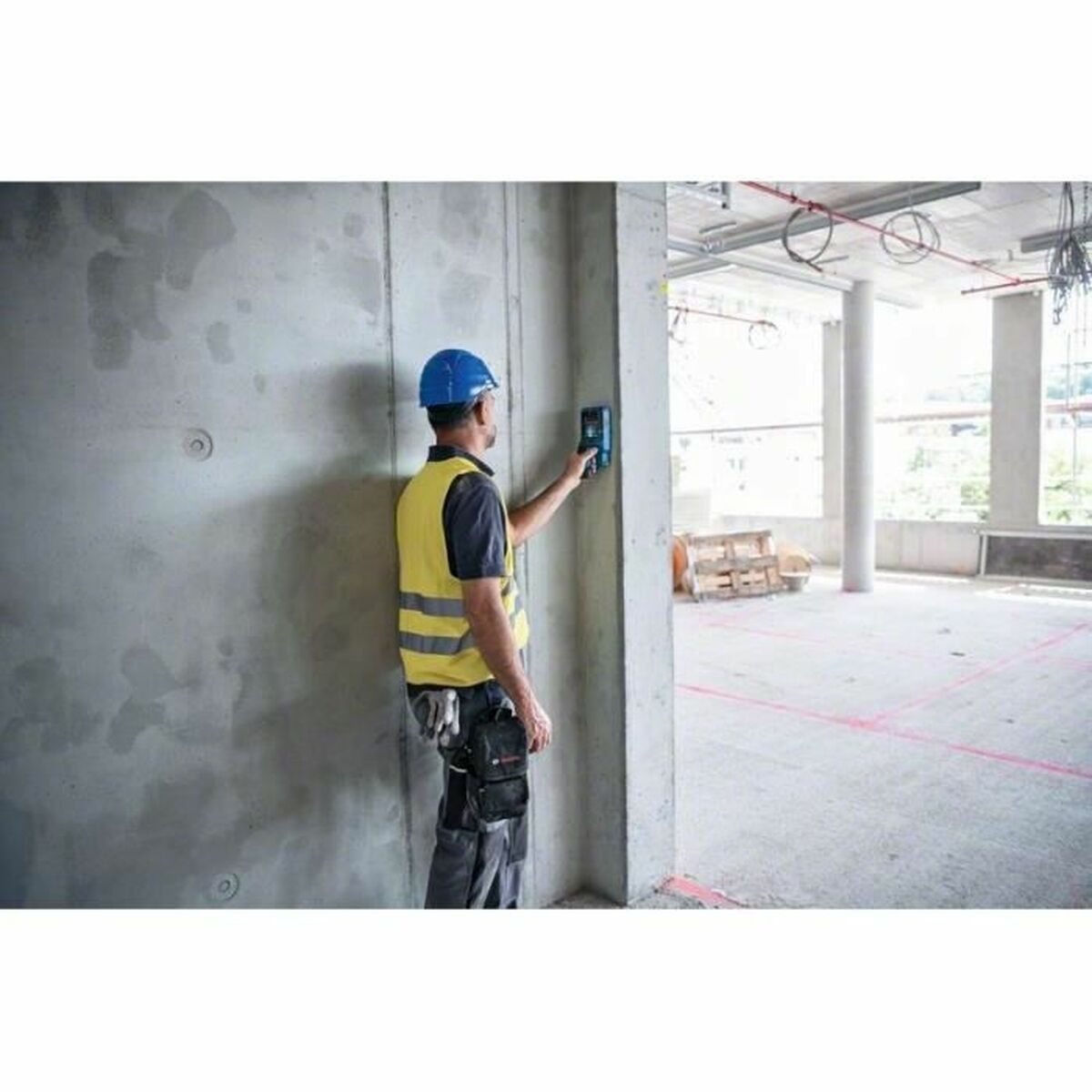 V4H130D40C71A429F77B54836E025EBC17BR7085845P7