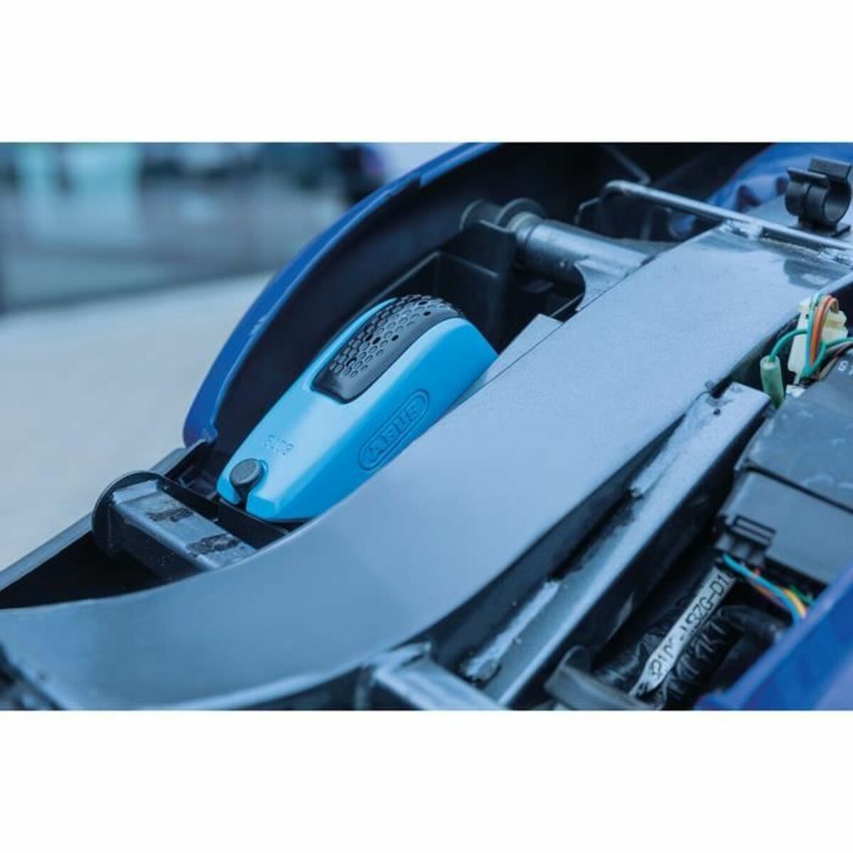 V2H818645EDF3A951C16AF200E4E75621A6R7327774P3