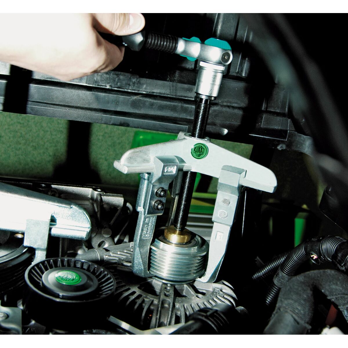 V2H084327661E18097AA45E18EFFE7E9069R7607464P4