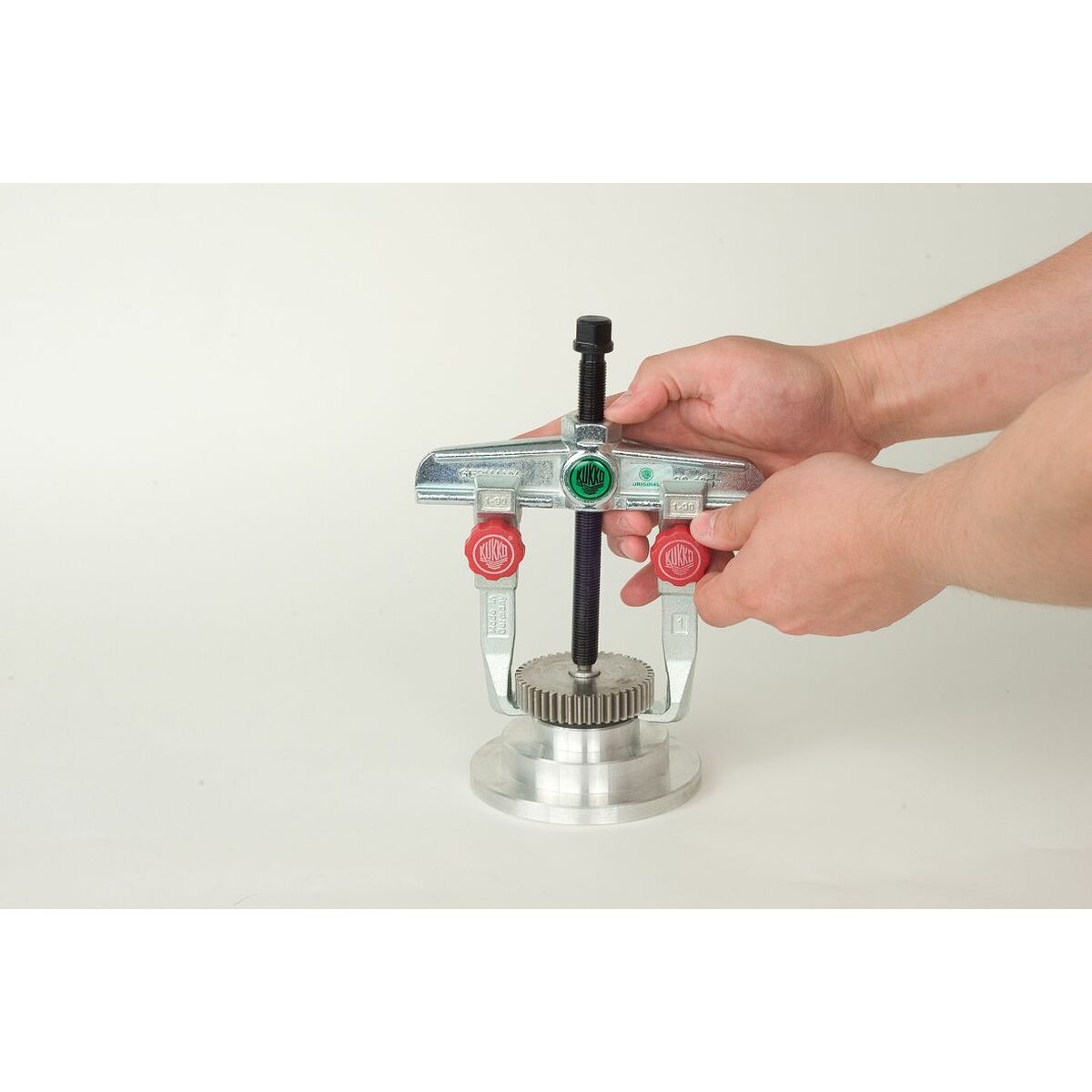 V2H51668FC1245B119924D20FEA31AC1AD7R7061440P5