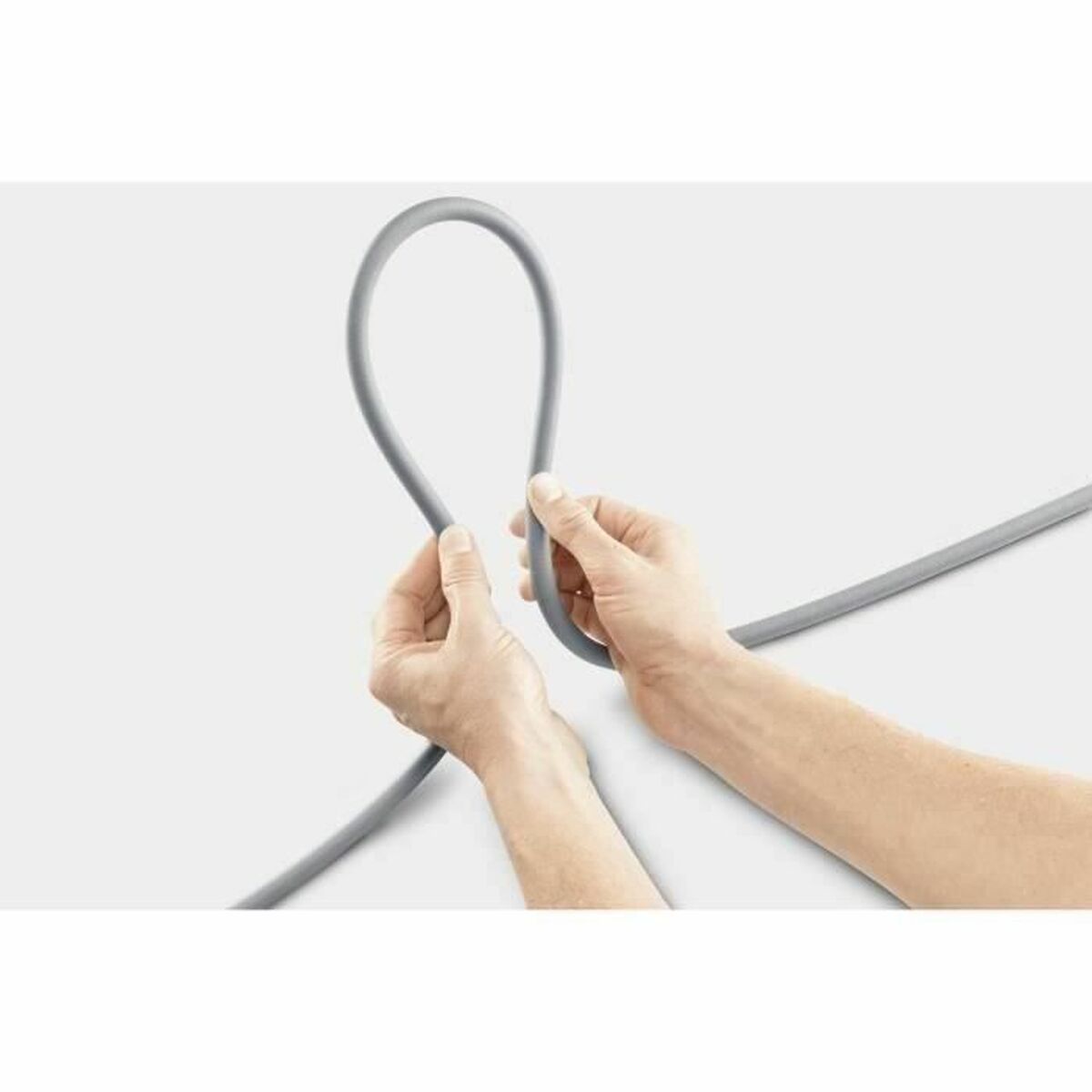 V5H704B875E32A03F46659643DE05B1136AR6929356P4