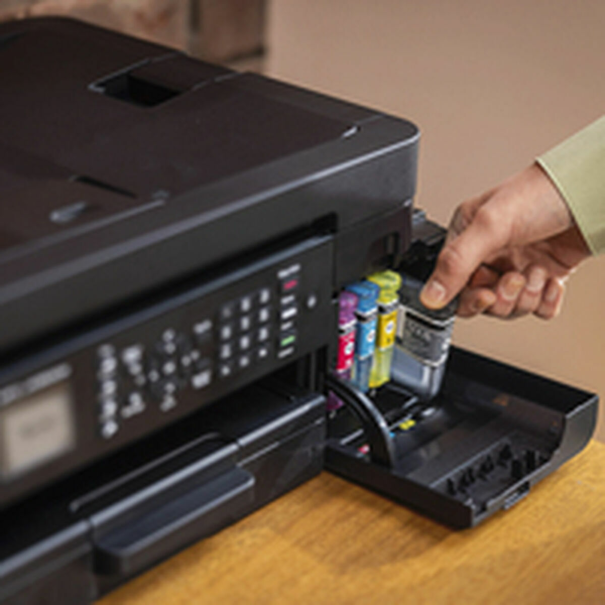 V2HD89791939165212960F16FBCC4F683EBR6804844P3