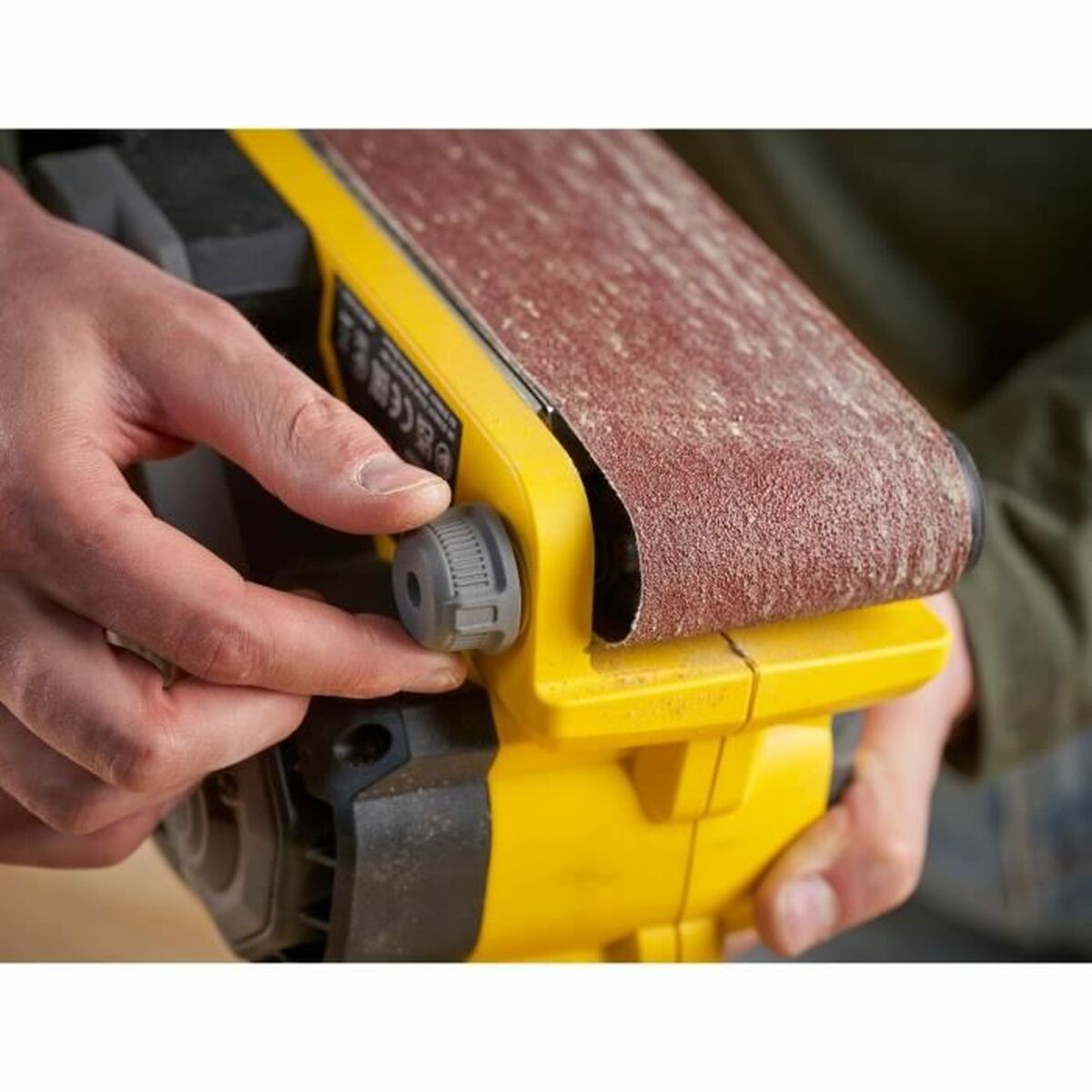 V4HBC03C52CEC4A99F710395CA3CF80A14DR4560952P5