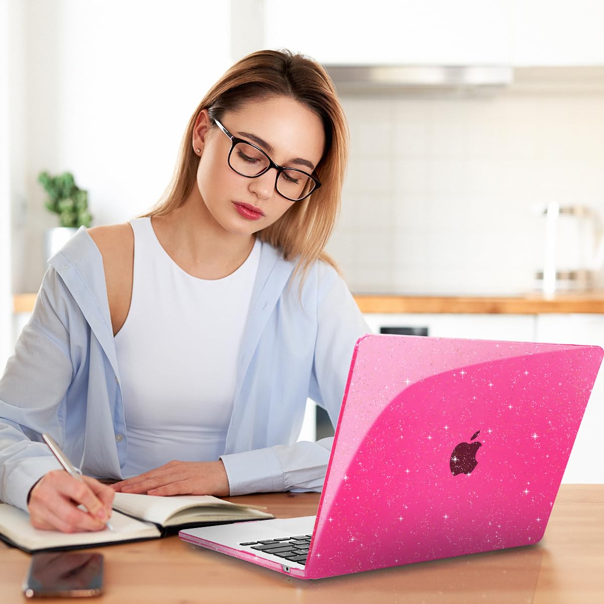 Teryeefi Glitzerhülle für MacBook Air 13 Zoll (M4, M3, M2 Chip, Modelljahre 2022–2025), passend für Modelle A2681/A3113/A3240, Hartschalen-Schutzhülle mit Tastaturabdeckung, glitzerndes Rosa