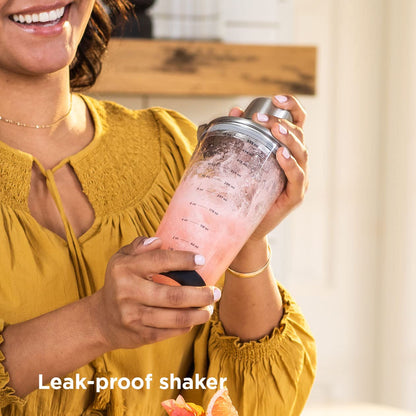 Rabbit Cocktailshaker aus Glas (530 ml) mit aufgedruckten Messskalen, Mehrzweck-Edelstahldeckel mit 44-ml-Messbecher und Sieb, 10 x 9 x 23 cm