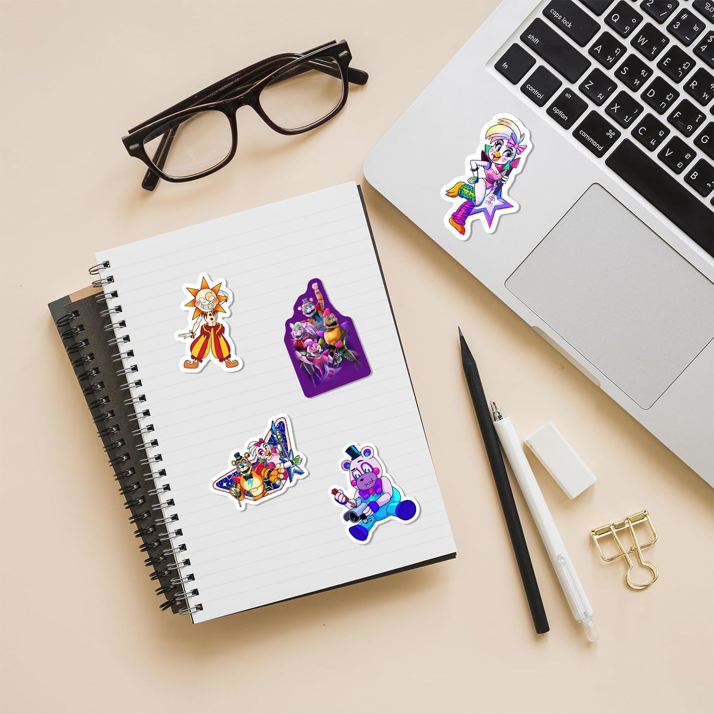 Pounchi Horror-Spannungs-Sticker (200 Stück) Cartoon-Gaming-PVC-Sticker, Geschenke für Laptop, Wasserflasche, Skateboard, Partyzubehör, Dekorationen für Teenager und Kinder