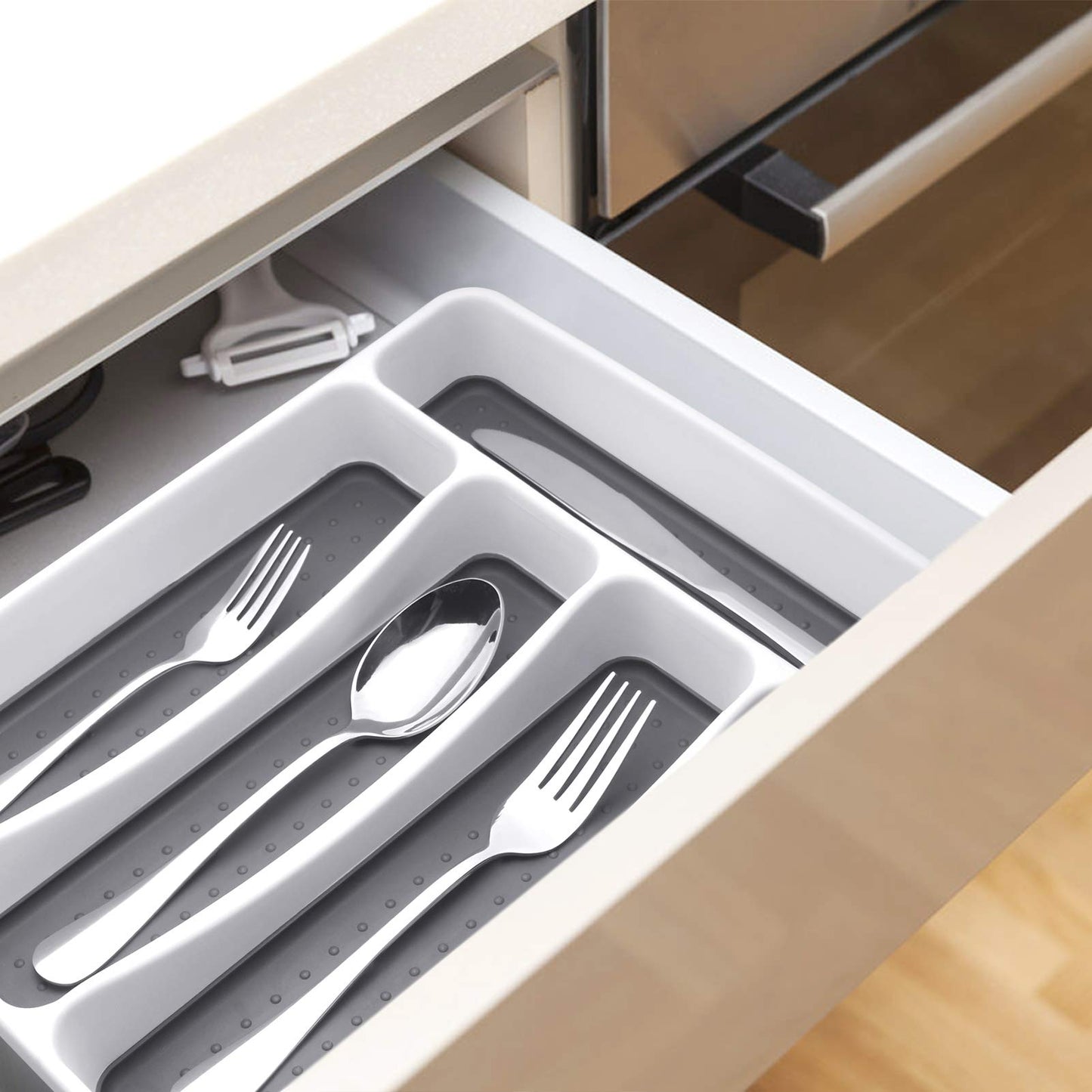 RayPard 24-teiliges Besteckset, hochglanzpoliert, spülmaschinenfest, für 4 Personen, inklusive Gabel und Löffel, mit rutschfester Besteckschublade und 5 Fächern.