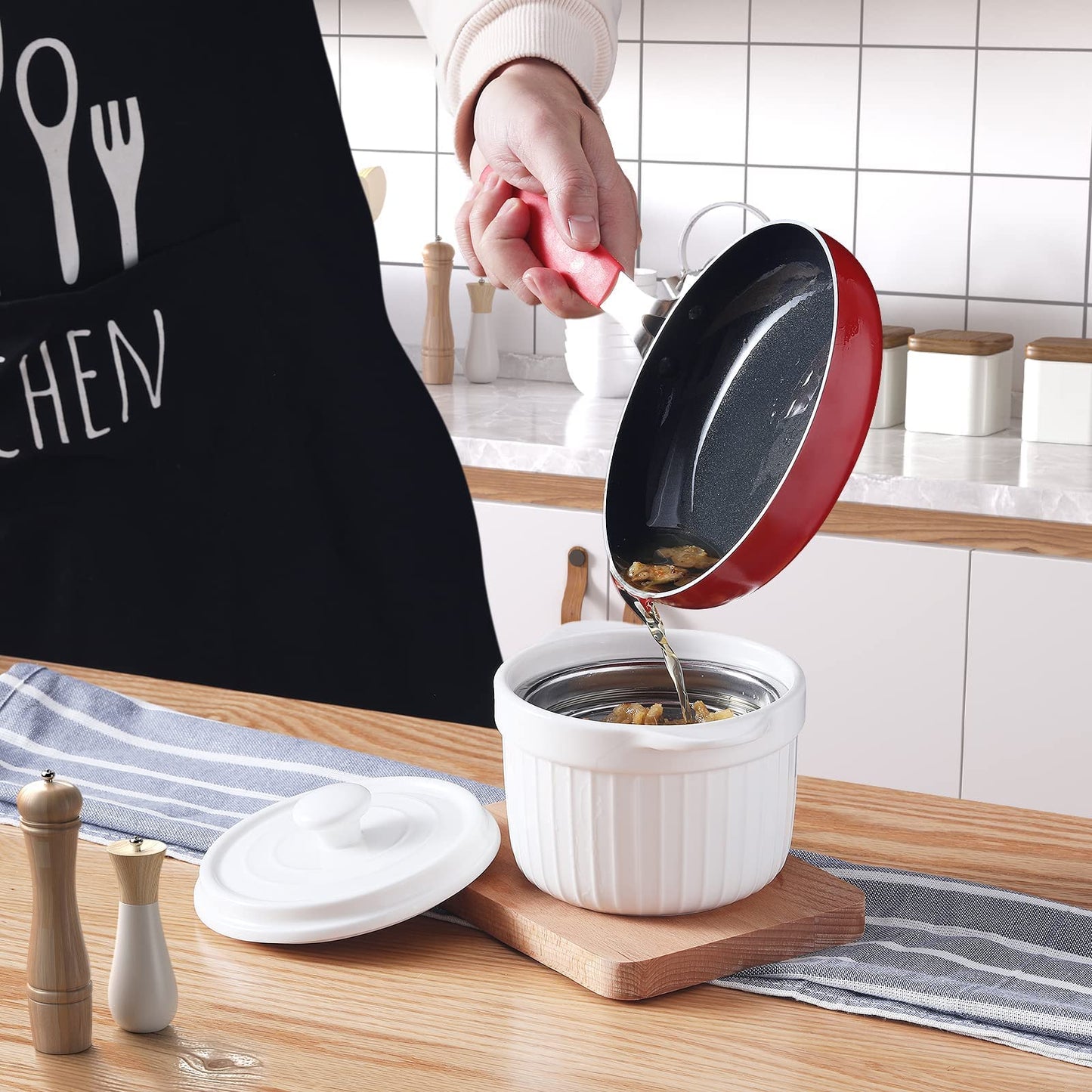 ONTUBE Ceramic Bacon Grease Container Keeper with Strainer, Frying Oil Storage Can, Turquoise