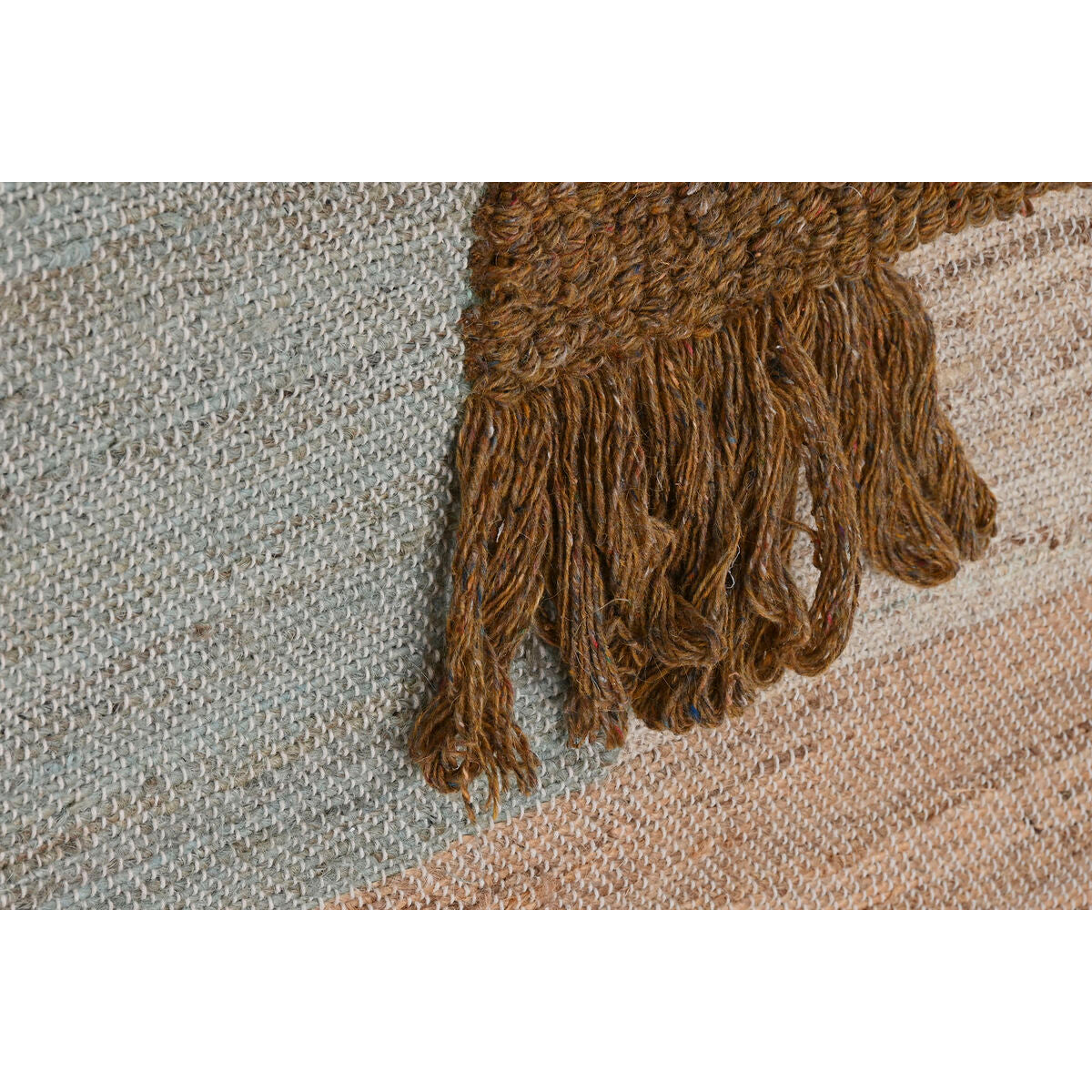 V5HCF0F21A06ED20C2409E7C179DC86B354R6372712P3