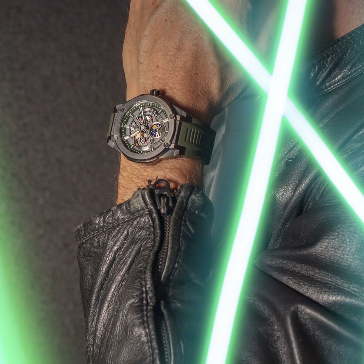 V5H98E1CD49D8296F99FE5F75181EF75586R4568639P2