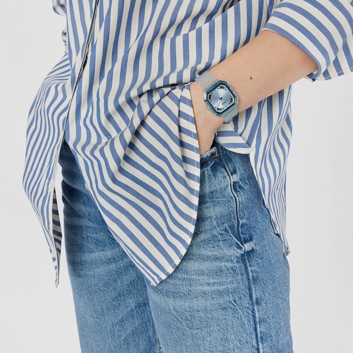 V2HB3B79D0A18836D8EB2D10575D5410324R7465730P7