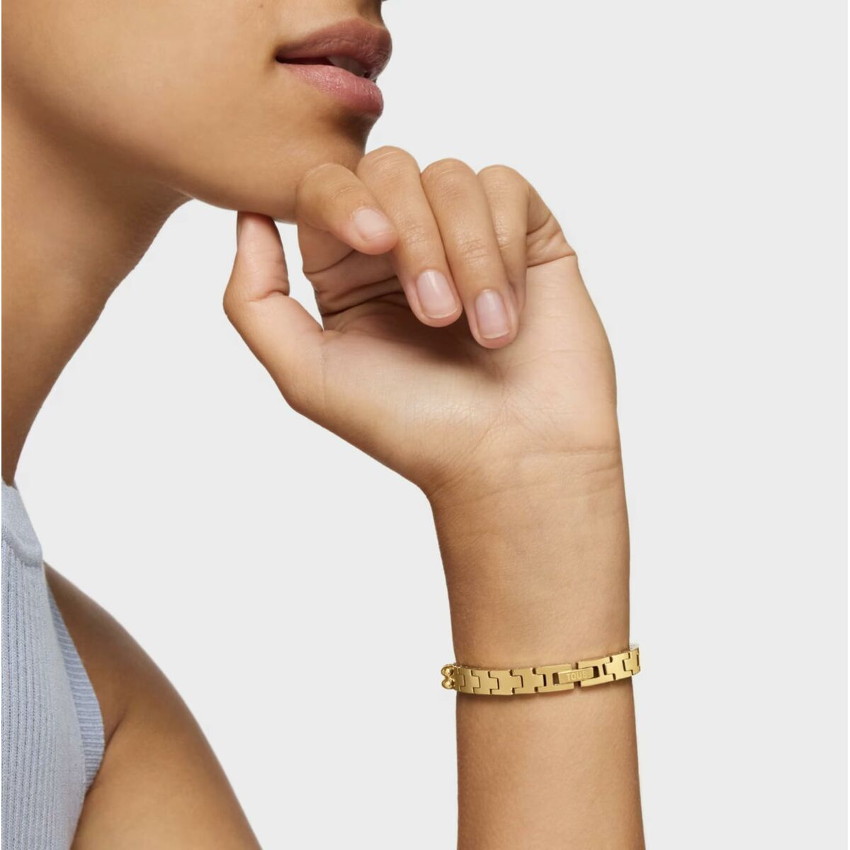 V4H3D717711CFAE796902F35F469CD6C840R7182944P5