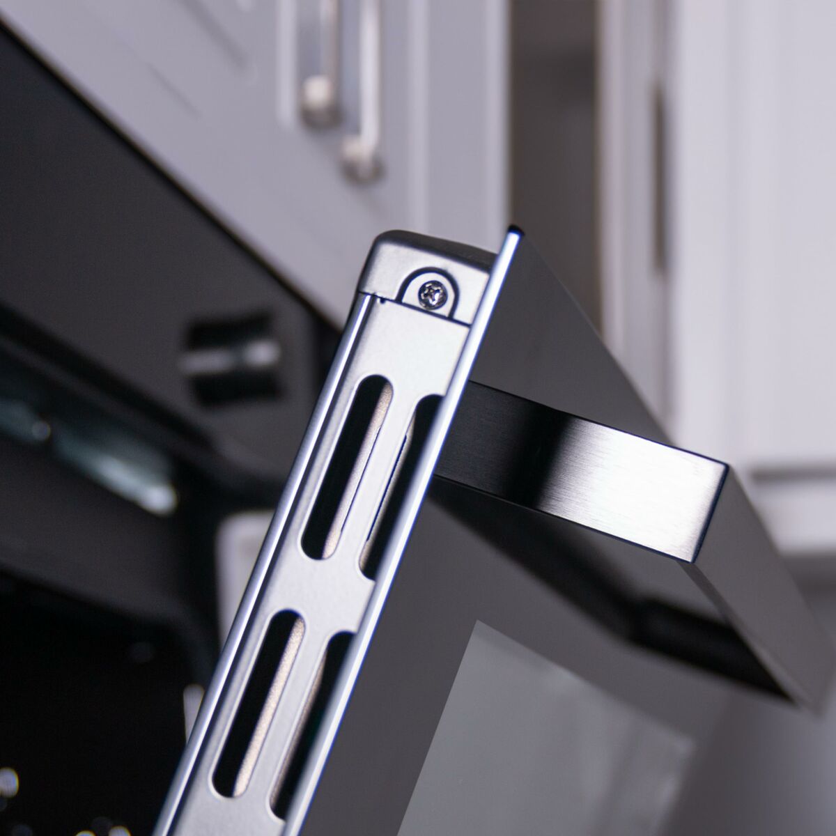 V4HF12F50E1A0C99662BE549DBA623E01A8R5576828P9