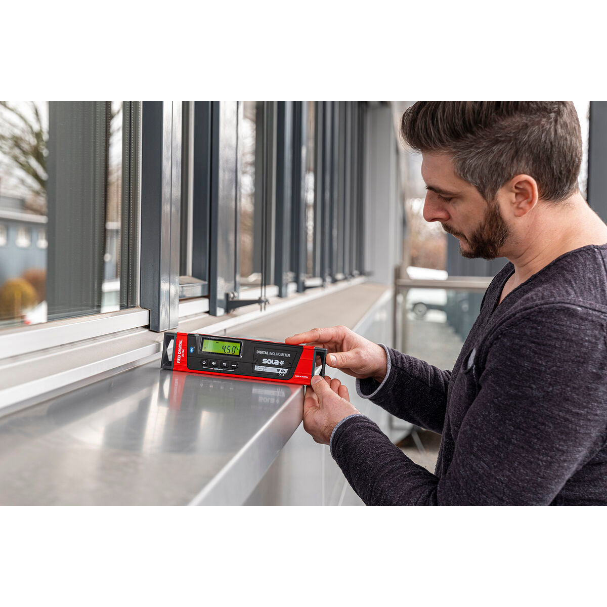 V2H64306D17FBF7264060C9D46D716E02ECR6975023P7